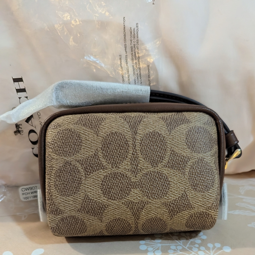 Coach Brown Signature Women's Bag - Picture 4 of 6